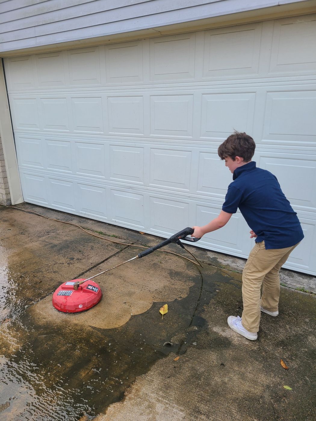 Exterior house washing service by Houston Build Crew
